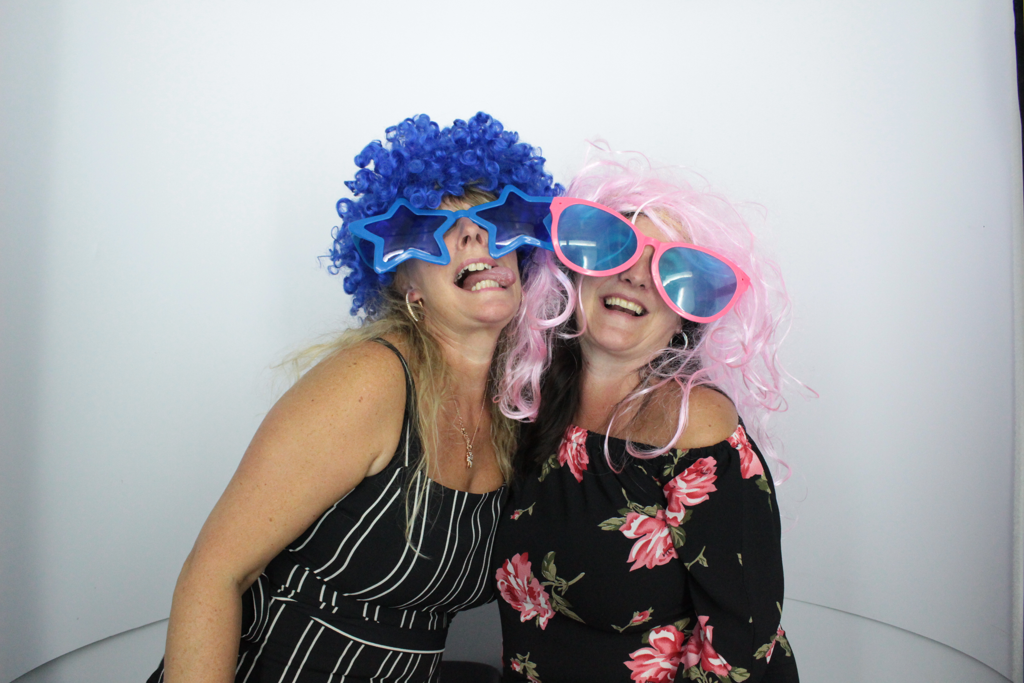 Martin & Colleen’s Joint 50th | View more photos from the event at gallery.myphotoboothexperience.co.uk/u/MyPhotoBoothExperienceLtd/Martin-Colleen’s-Joint-50th